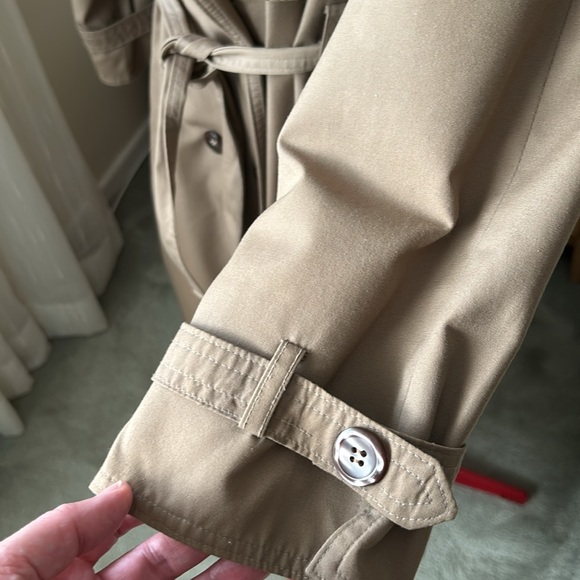 Trench Coat Great condition - Picture 4 of 6